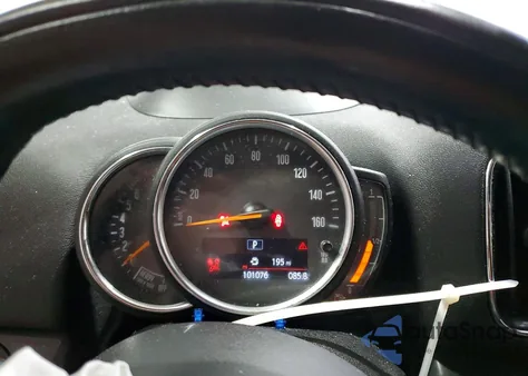 2018 Mini Cooper S Countryman All4 z USA, uszkodzony, nr VIN WMZYT5C30J3D82496